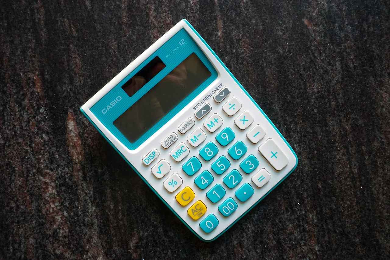 Casio Smart Watch: A Classic Brand Enters the Smart Tech Game 3 Comparing Casio Smart Watches with Competitors