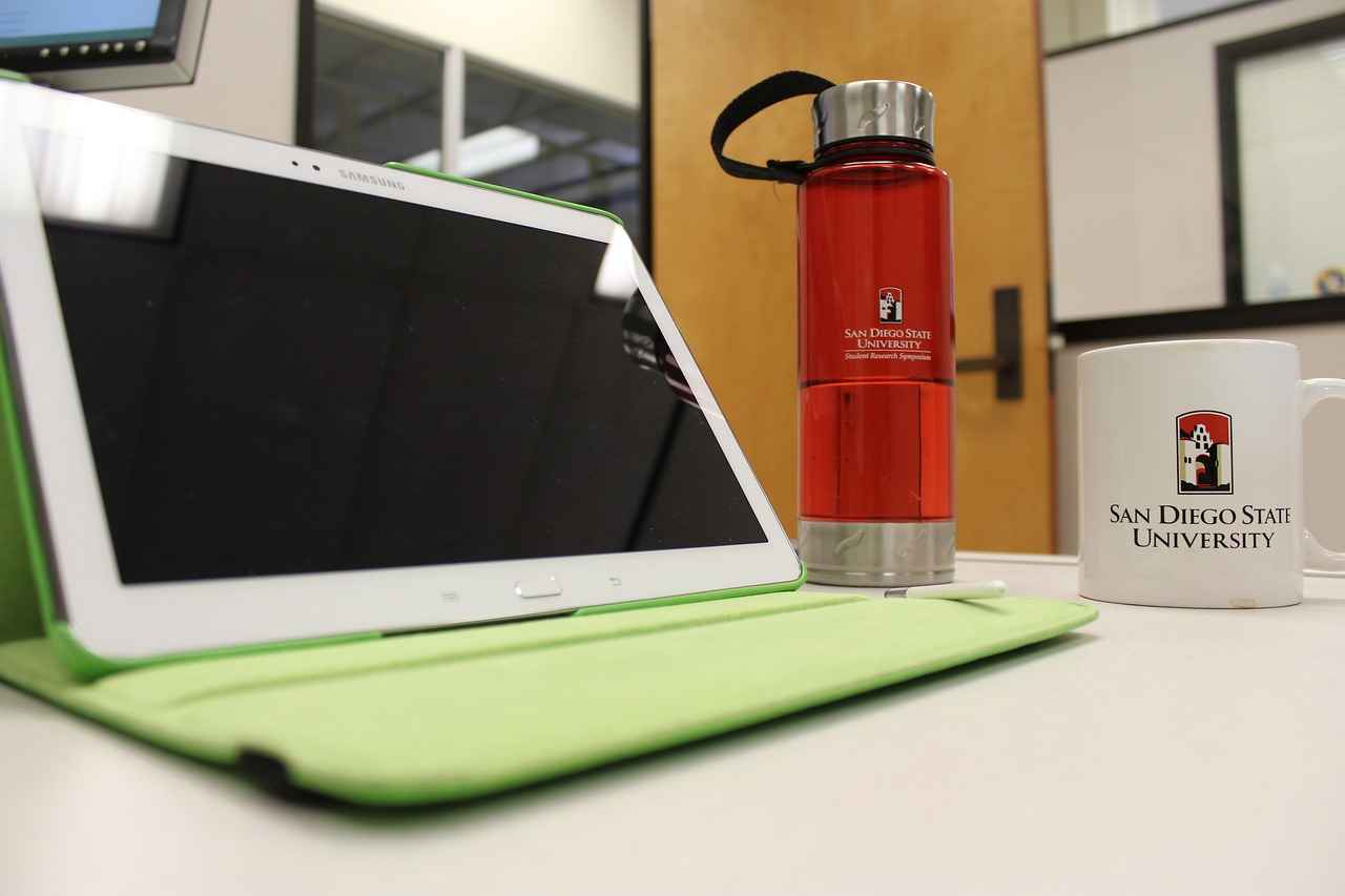 Samsung Galaxy Smart Watch: The Best Features You Need to Know 3 Connectivity Options: What Can You Connect To?