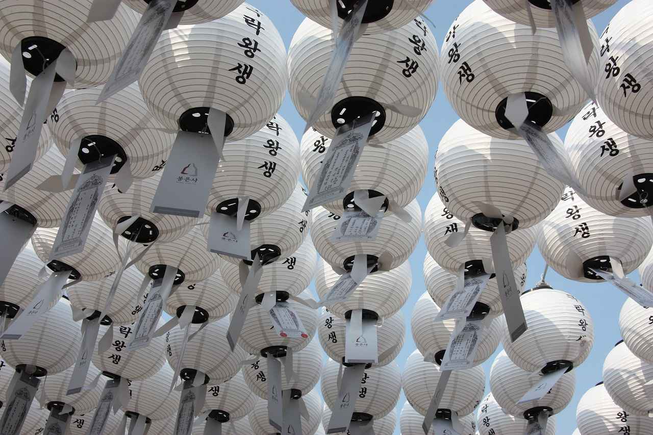 Samsung Smart Watch Apps: Must-Have Downloads 2 2. Health Monitoring Applications