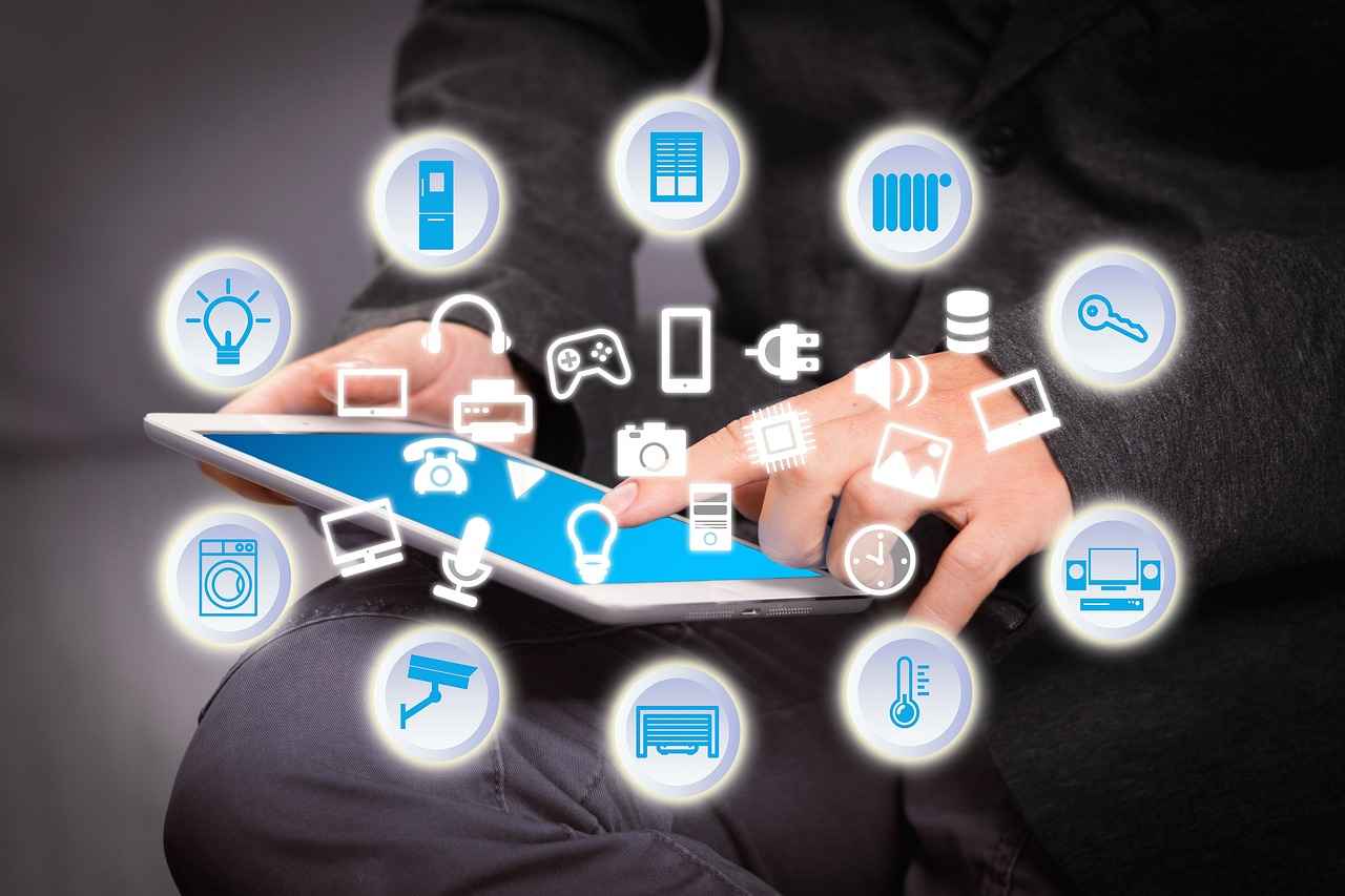 Smart Watch Apps You Need to Download Right Now 1 Fitness Tracking Apps for Smart Watches