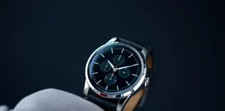 Embracing the Future: How Smartwatches Enhance Daily Living Embracing the Future: How Smartwatches Improve Everyday Life