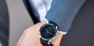 The Intersection of Fashion and Technology: How Smartwatches Influence Your Lifestyle The Intersection of Fashion and Technology: How Smartwatches Influence Your Lifestyle