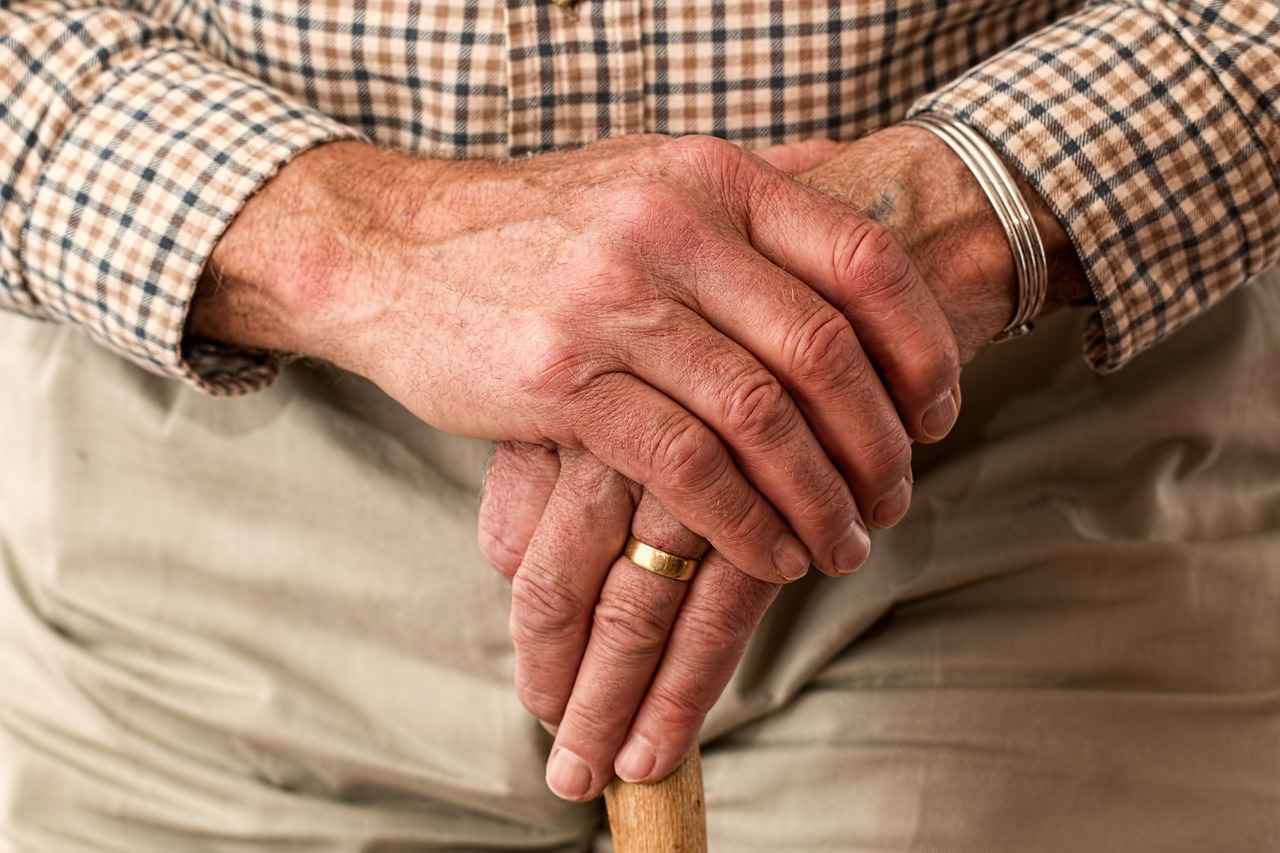Apple Smart Watches for Seniors: Are They a Good Choice?