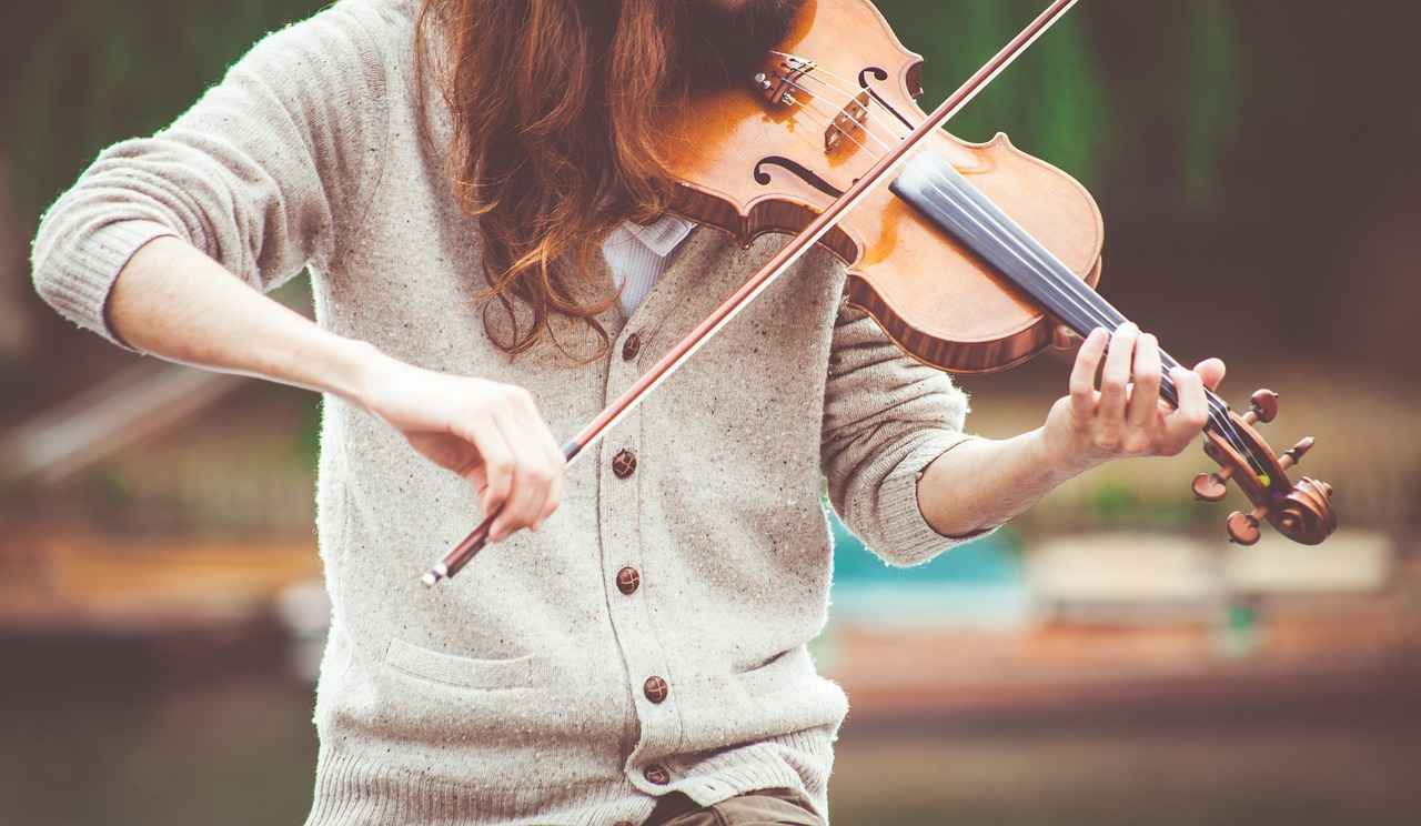 Best Smartwatches for Listening to Music on the Go