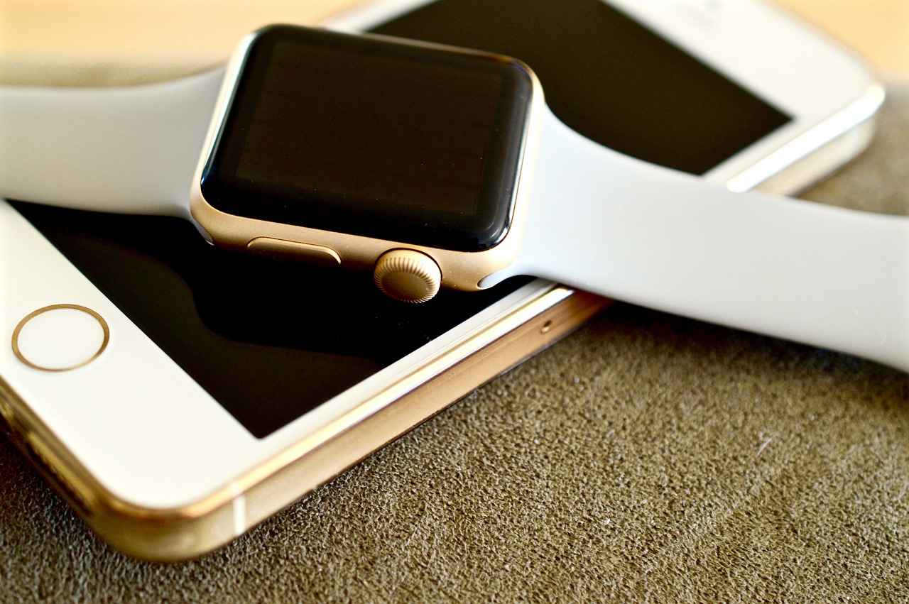 Best Smartwatches That Work with Both iOS and Android