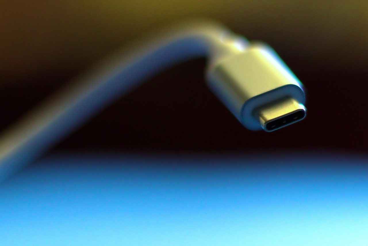 What to Look for in a Wireless Charger for Smartwatches