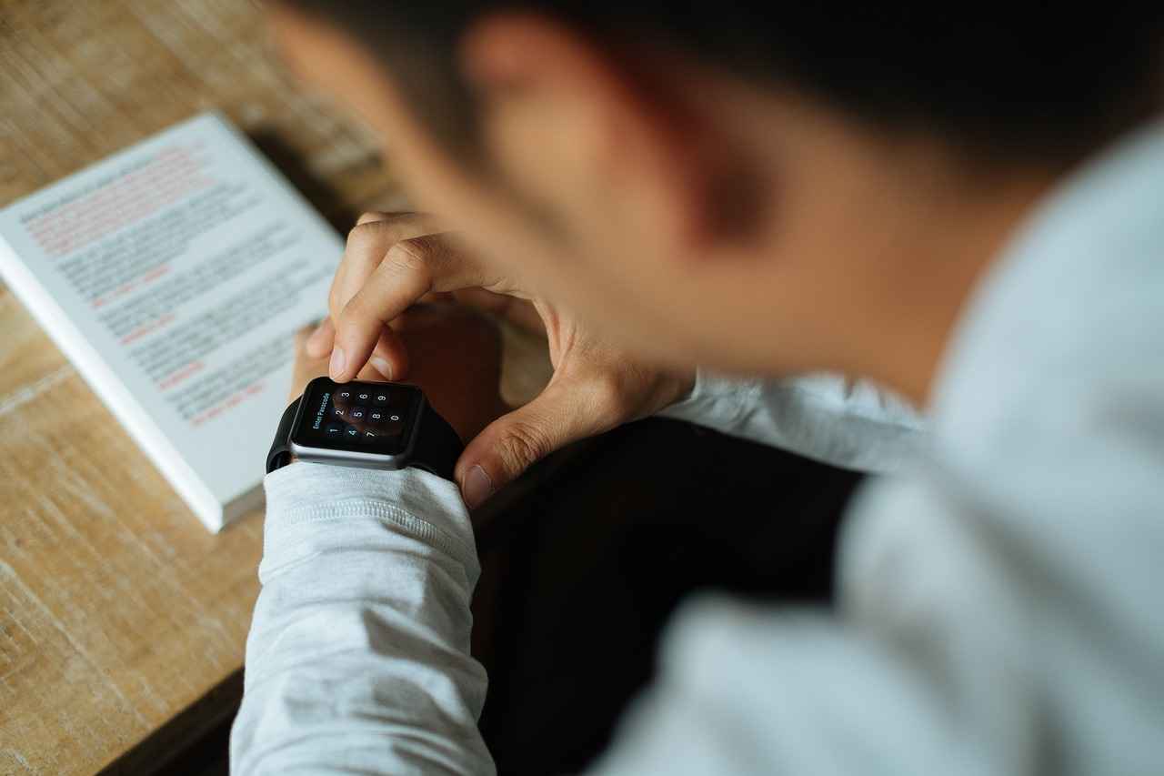 Smart Watches for Men: The Ultimate Style and Tech Guide